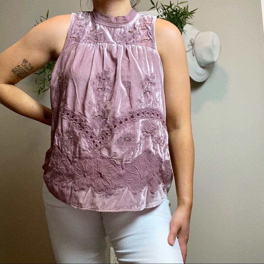 Anthropologie Floreat Myleen Velvet Embroider Top